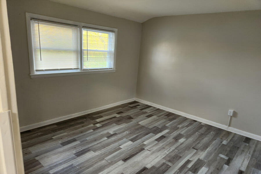 3bd 2ba, 335 Southeastern Ter, Essex, MD 21221 - Image 10