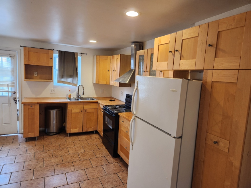 2 Bed 1.5 Bath, 3413 Mr Pleasant Ave 21224 - Image 7