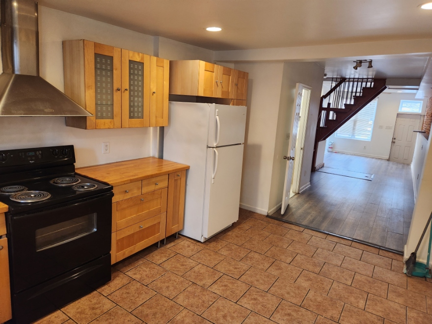 2 Bed 1.5 Bath, 3413 Mr Pleasant Ave 21224 - Image 8
