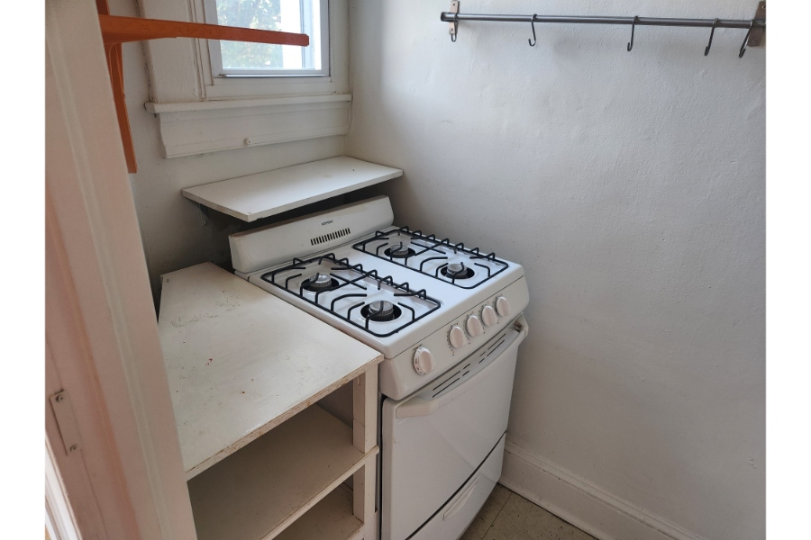 Studio Apartment, 2904 Guilford Ave 21218 - Image 6