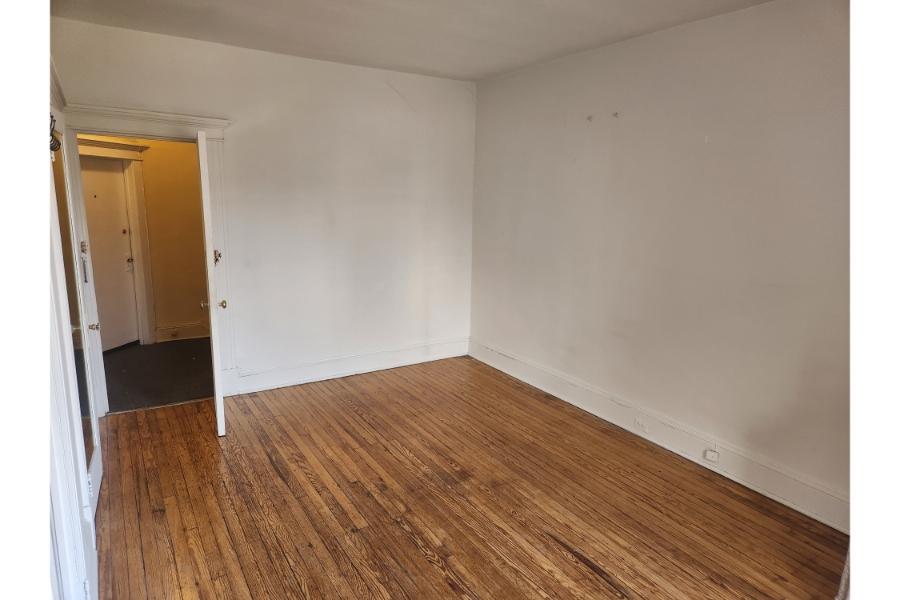 Studio Apartment, 2904 Guilford Ave 21218 - Image 4