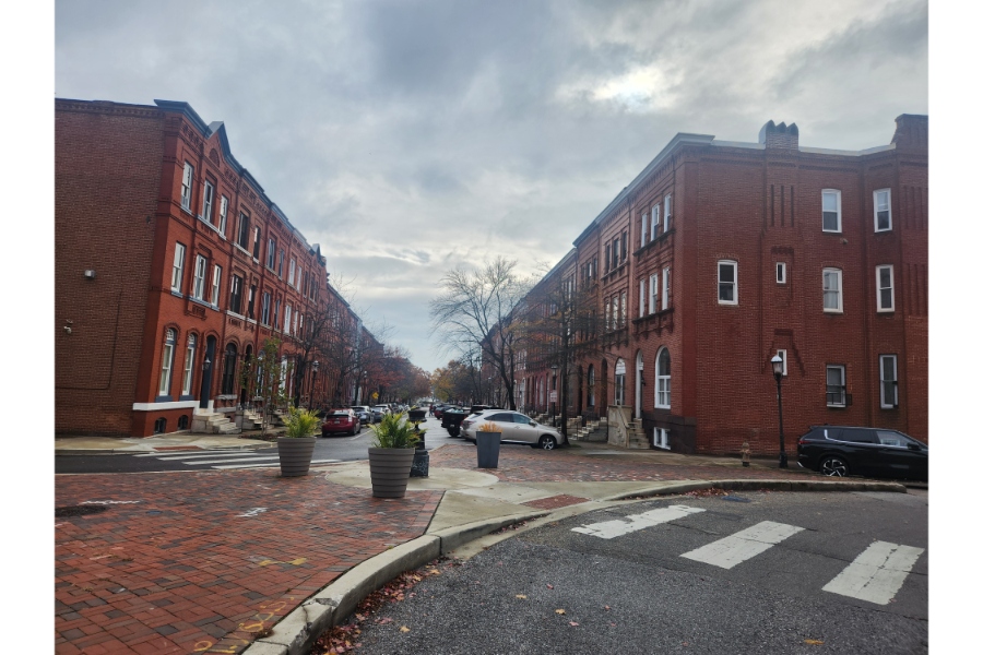 2Bed+Den 1 Bath Apartment, 1900 Madison Ave #2 21217 - Image 2