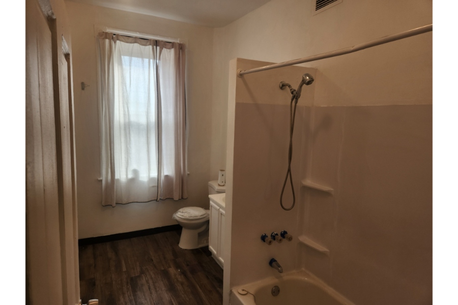 2Bed+Den 1 Bath Apartment, 1900 Madison Ave #2 21217 - Image 6