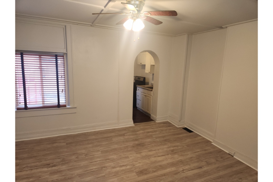 2 Bed 1 Bath, 411 North East St 21224 - Image 6