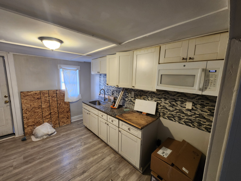 2 Bed 2 Bath, 417 N Rose St 21224 - Image 5