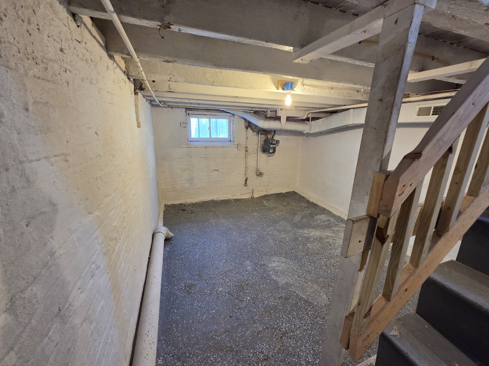 2 Bed 2 Bath, 500 N Port St 21205 - Image 16