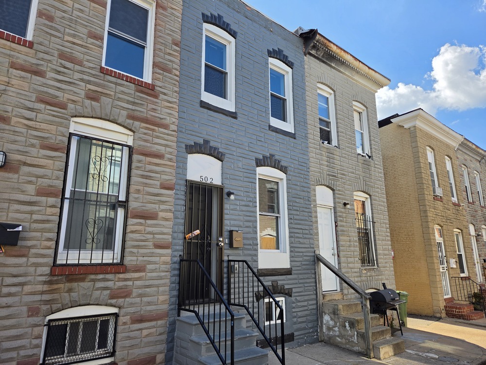 2 Bed 2 Bath, 500 N Port St 21205 - Image 2