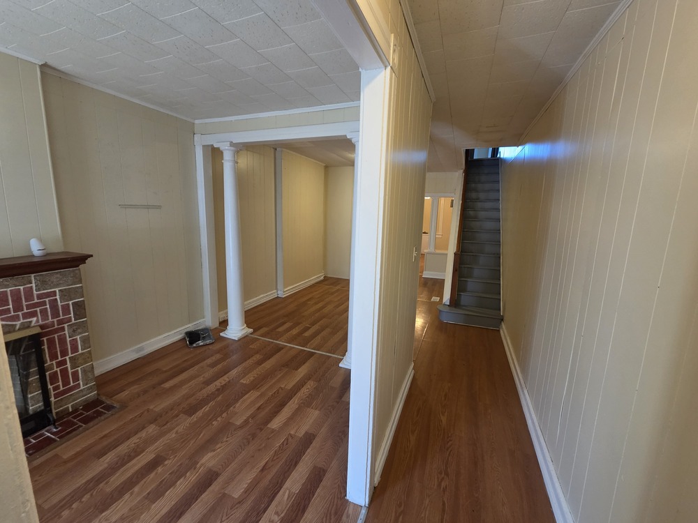3 bed 1 Bath, 2223 W Fayette St 21223 - Image 4