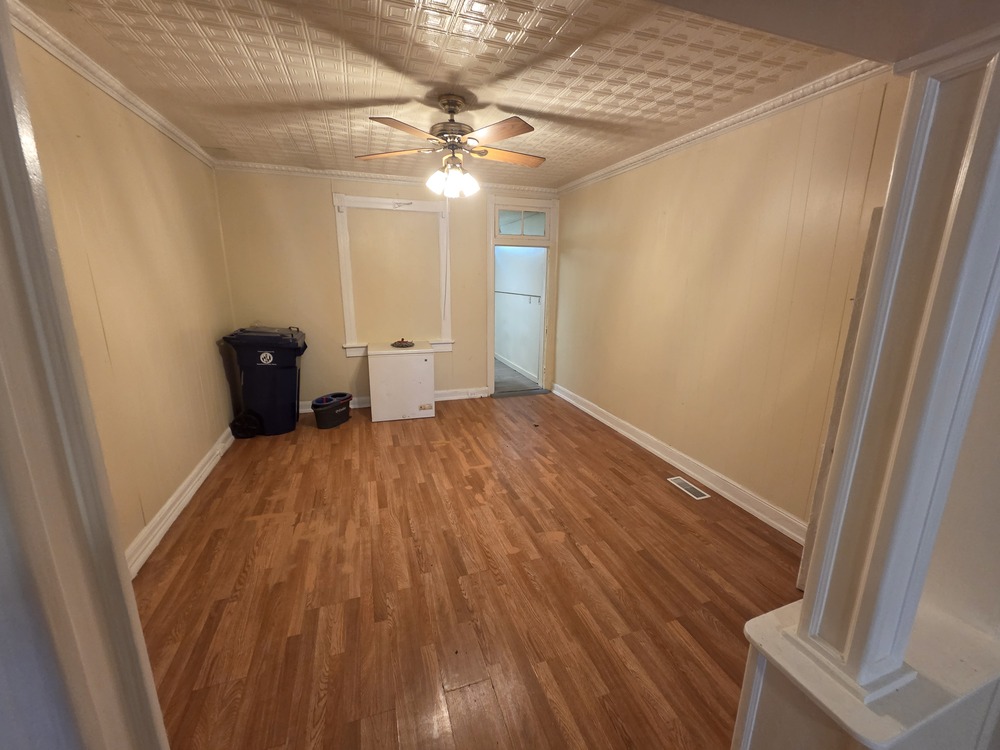3 bed 1 Bath, 2223 W Fayette St 21223 - Image 8