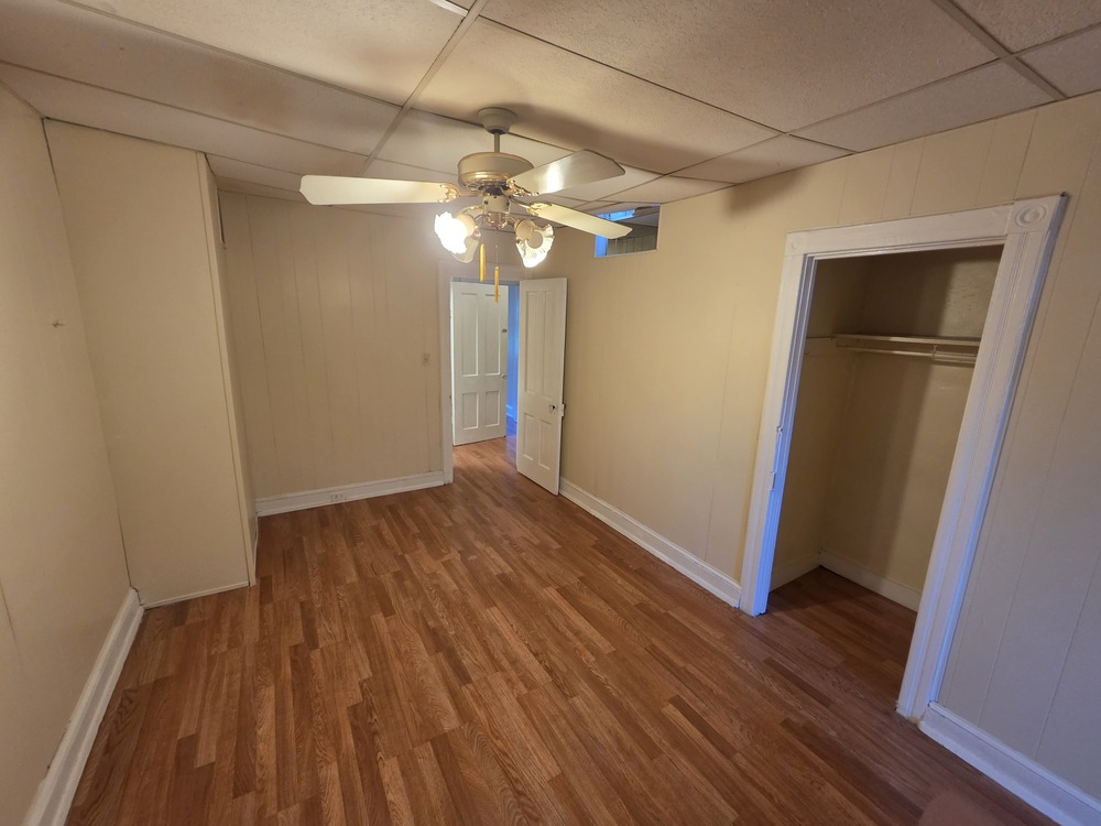3 bed 1 Bath, 2223 W Fayette St 21223 - Image 16