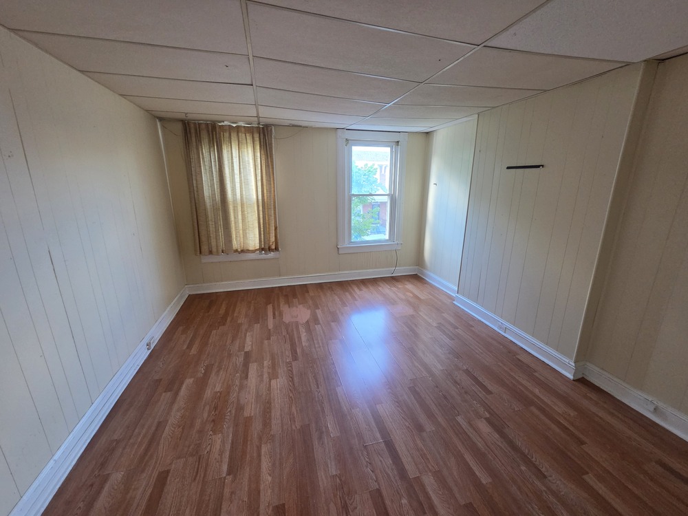 3 bed 1 Bath, 2223 W Fayette St 21223 - Image 17