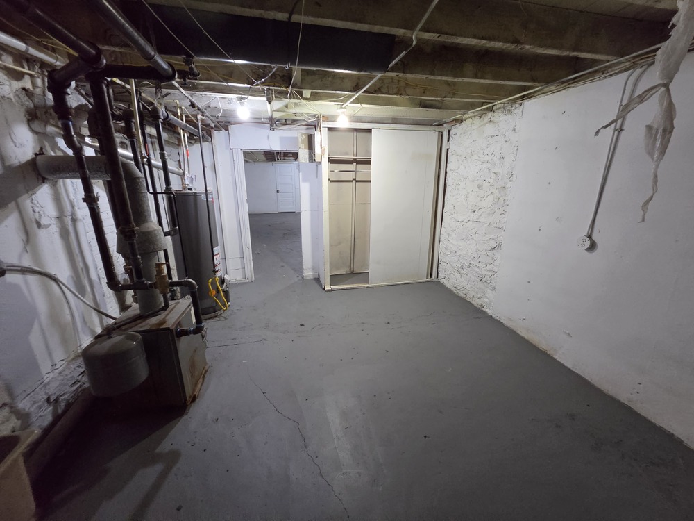 3 Bed 1 Bath, 1513 N Ellamont St Baltimore MD 21216 - Image 16
